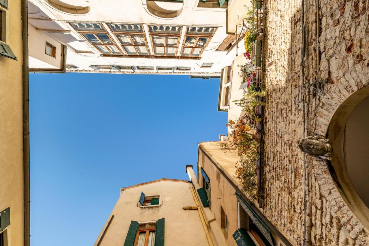 Apartmán Palazzo Gradenigo By Wonderful Italy Benátky Exteriér fotografie